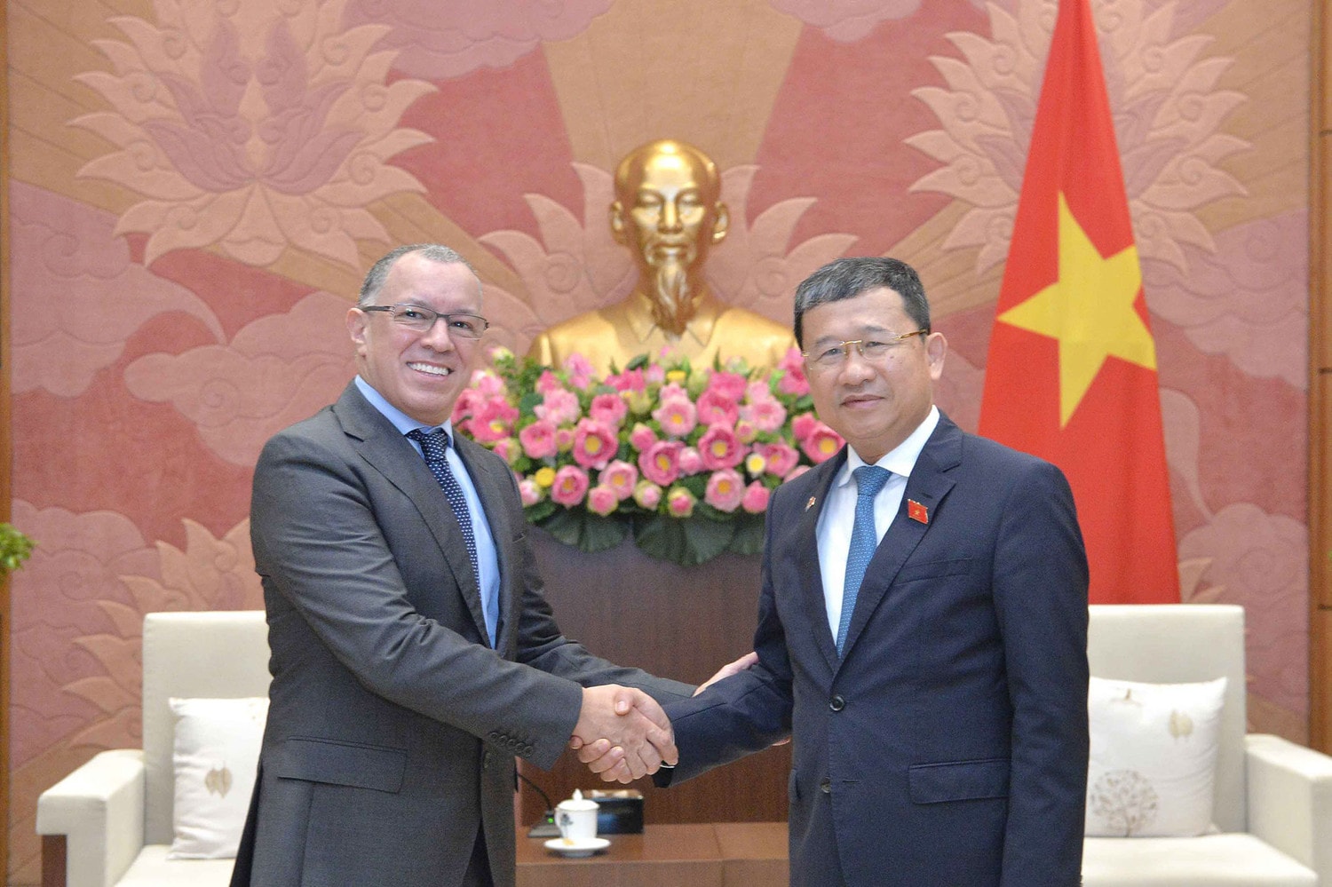 Chủ nhiệm Ủy ban Đối ngoại Vũ Hải Hà tiếp Đại sứ Colombia tại Việt Nam -0