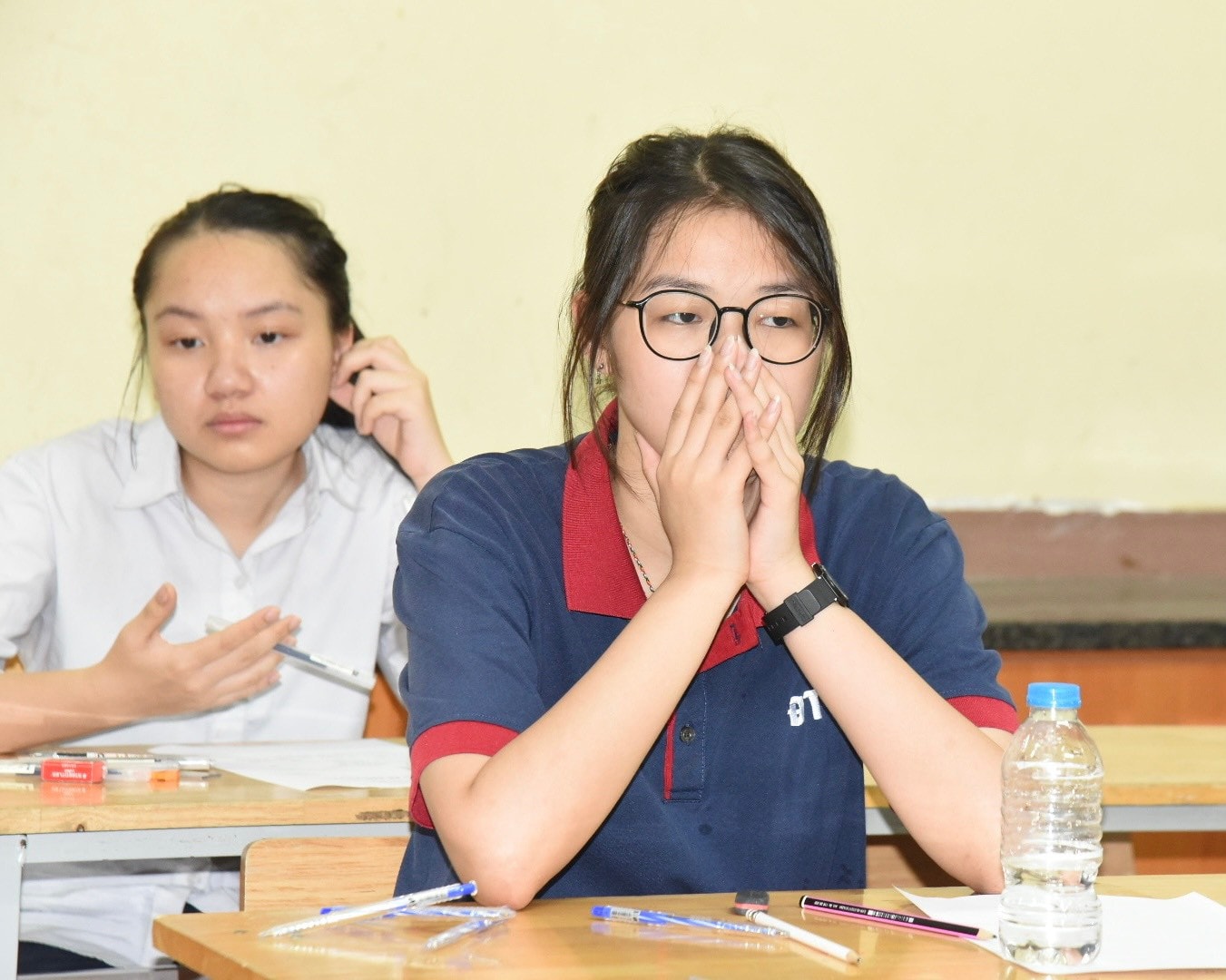 Hơn 4000 thí sinh bước vào thi tuyển lớp 10 Trường Nguyễn Tất Thành -1