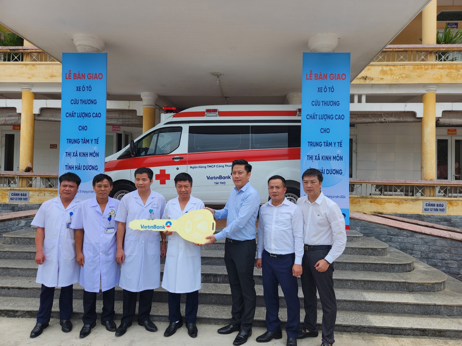 Tổng Thư ký Quốc hội Bùi Văn Cường tham dự chương trình an sinh xã hội tại Hải Dương