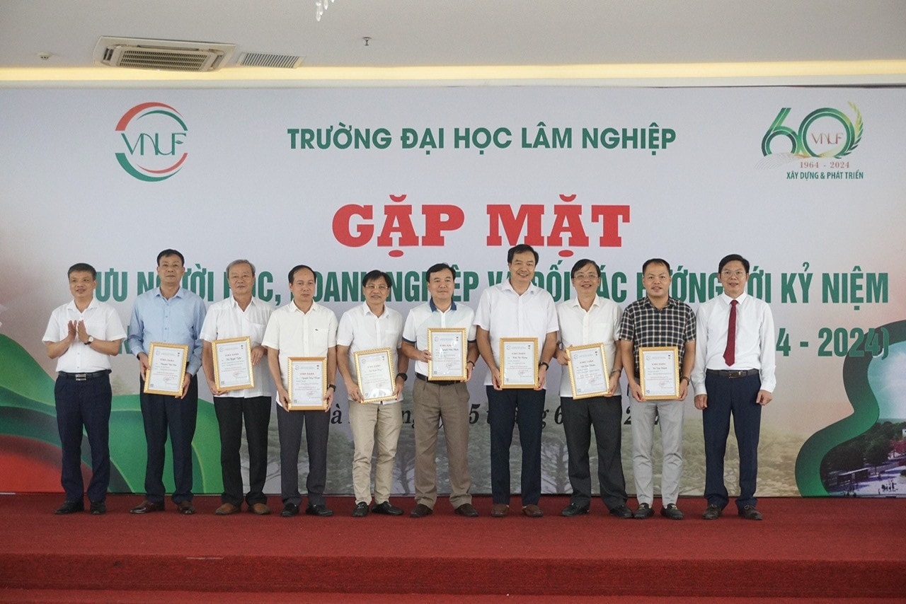 Trường Đại học Lâm nghiệp hướng tới lễ kỷ niệm 60 năm thành lập trường -0