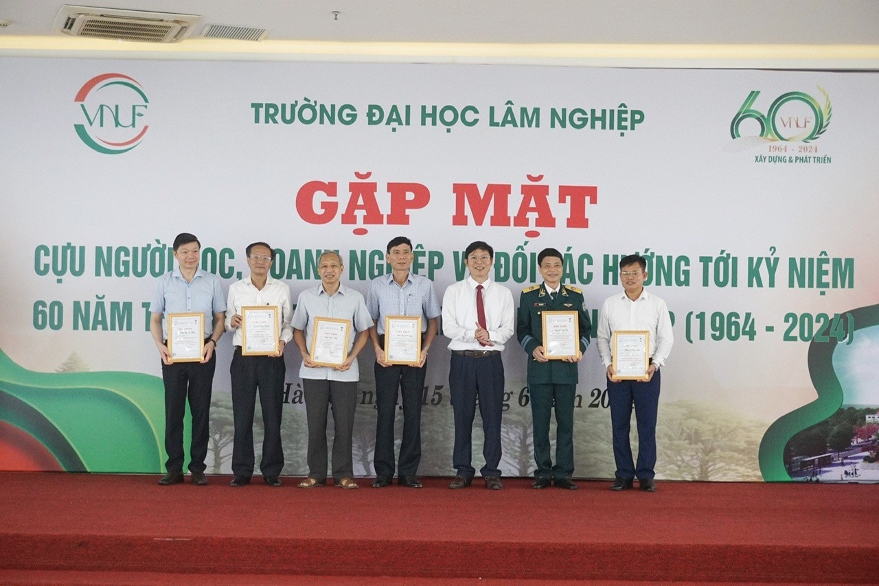 Trường Đại học Lâm nghiệp hướng tới lễ kỷ niệm 60 năm thành lập trường -0