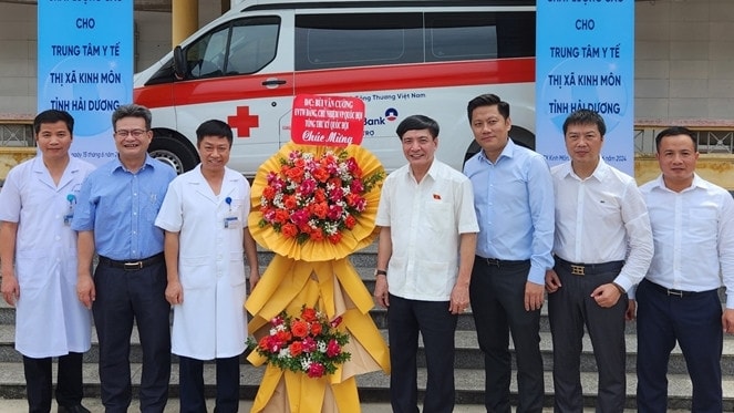 Tổng Thư ký Quốc hội Bùi Văn Cường tham dự chương trình an sinh xã hội tại Hải Dương
