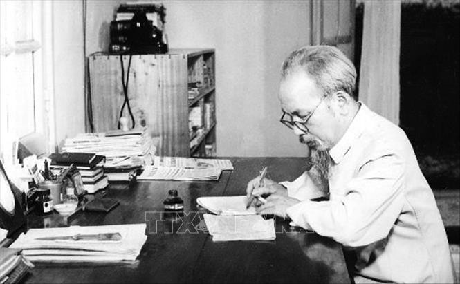 Chủ tịch Hồ Chí Minh - Người thầy vĩ đại của báo chí cách mạng Việt Nam Ảnh: Tư liệu TTXVN