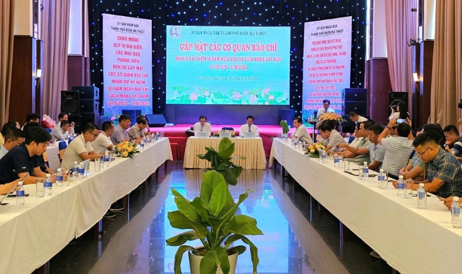 UBND TP. Buôn Ma Thuột tổ chức gặp mặt 99 năm ngày Báo chí cách mạng Việt Nam -0