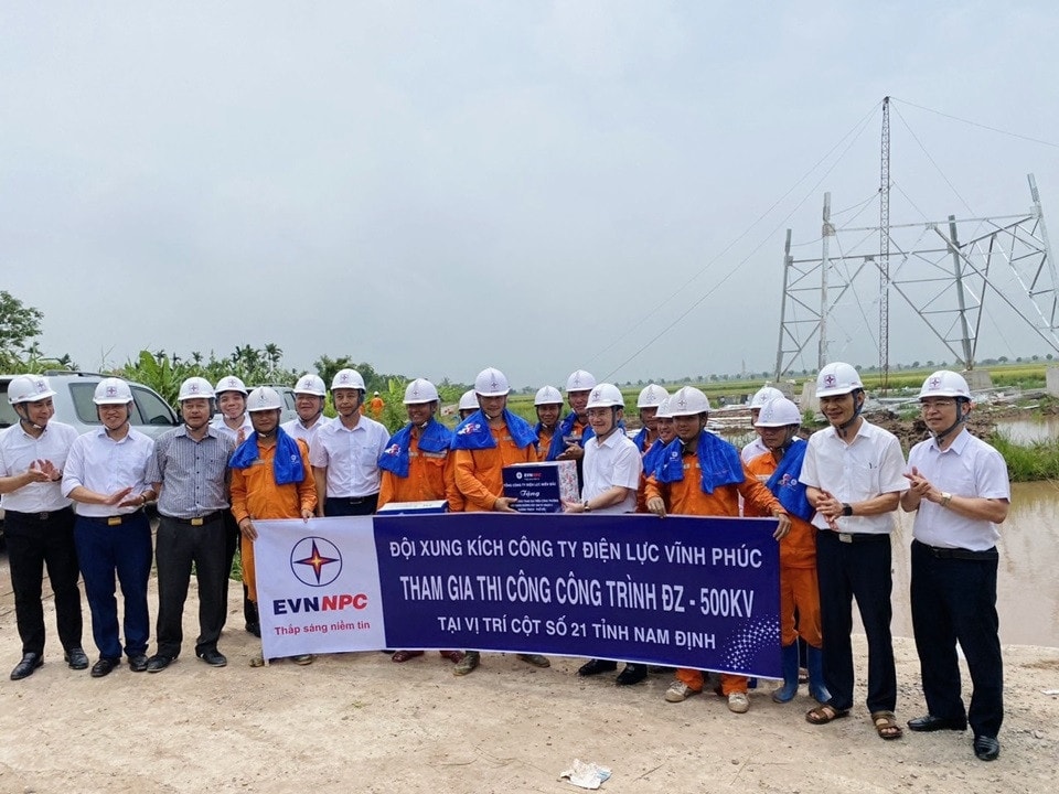 EVNNPC vận hành an toàn, ổn định lưới điện, bảo đảm cung ứng điện -0