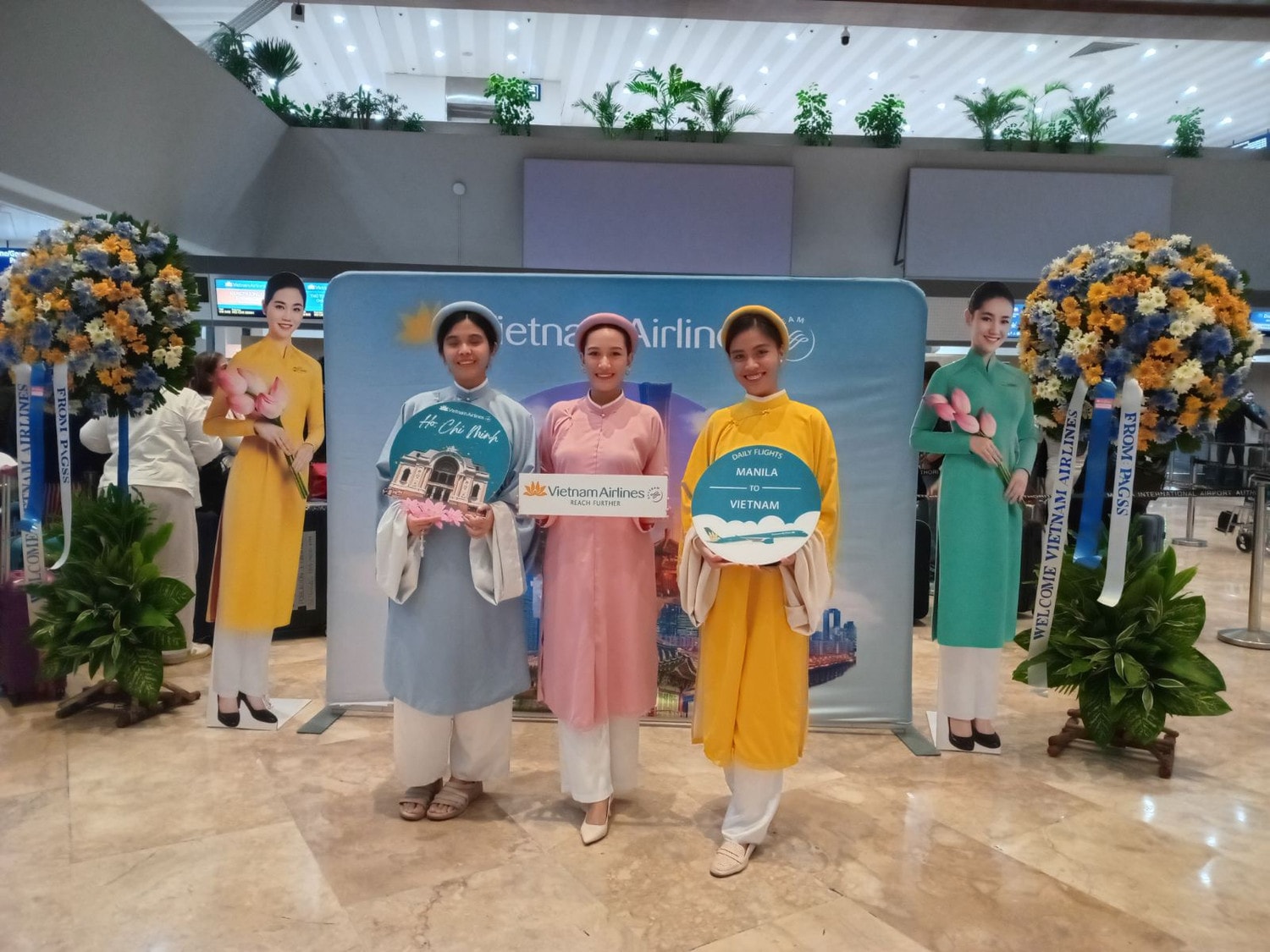 Vietnam Airlines khai trương đường bay thẳng giữa Việt Nam và Philippines -0