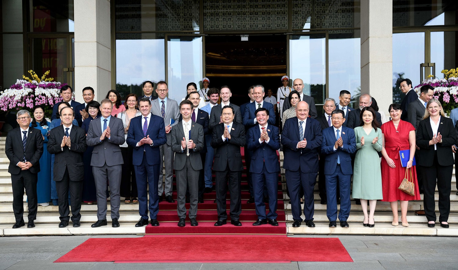 Chủ tịch Quốc hội Trần Thanh Mẫn tiếp Đại sứ EU và Đại sứ, Đại biện các nước thành viên EU -0