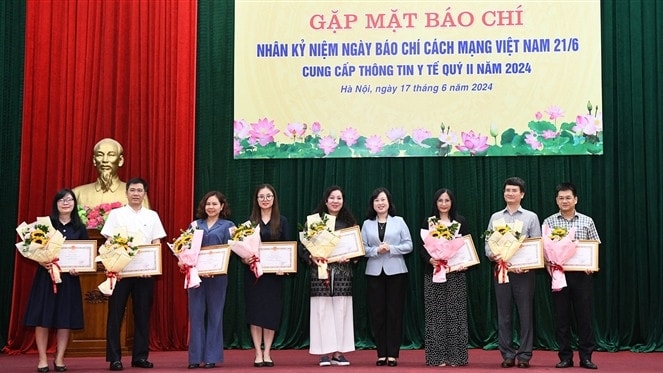Bộ Y tế gặp mặt báo chí nhân kỷ niệm 99 năm Ngày Báo chí cách mạng Việt Nam