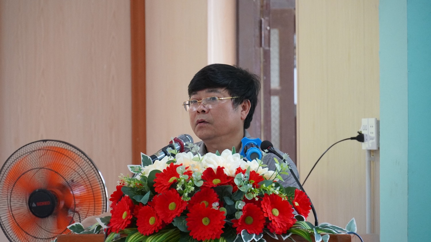 Quảng Bình: Tiếp xúc cử tri trước Kỳ họp thứ 17 HĐND Khóa XVIII -0