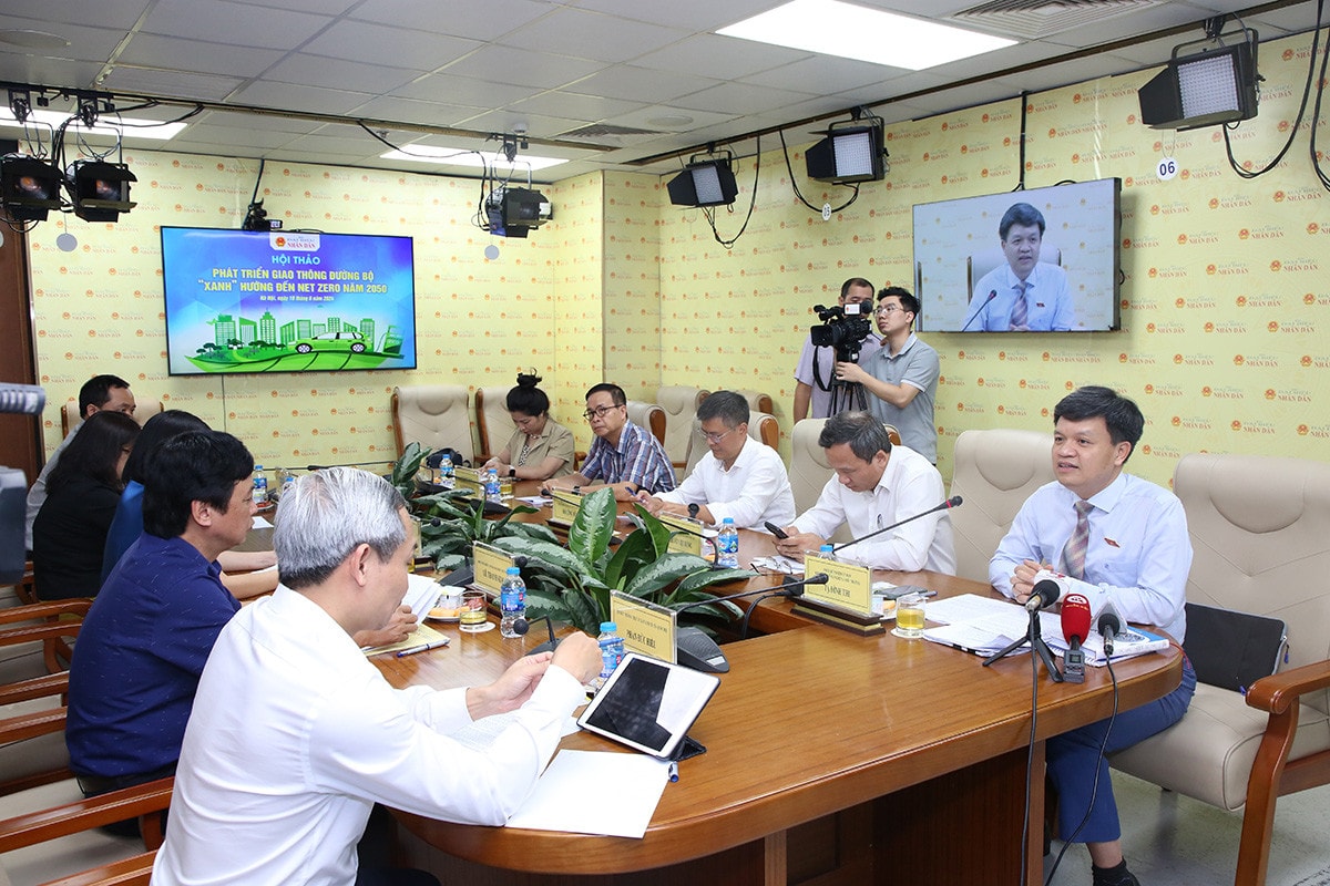Chuyển đổi phương tiện giao thông xanh – yêu cầu tất yếu -0