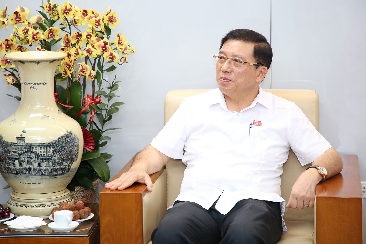 Lãnh đạo các cơ quan của Quốc hội, địa phương chúc mừng Báo Đại biểu Nhân dân -0
