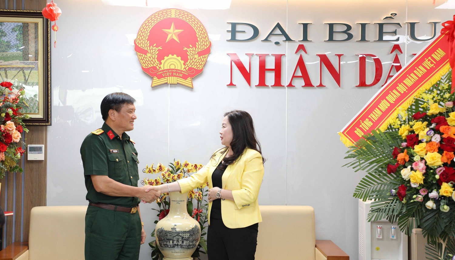 Lãnh đạo Đảng, Nhà nước và các bộ, ngành, địa phương chúc mừng Báo Đại biểu Nhân dân -0