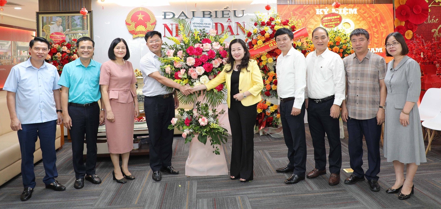 Lãnh đạo Đảng, Nhà nước và các bộ, ngành, địa phương chúc mừng Báo Đại biểu Nhân dân -0