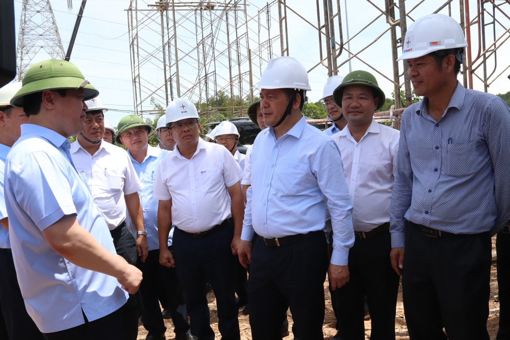 Bộ trưởng Bộ Công Thương kiểm tra tiến độ và động viên lực lượng thi công Dự án đường dây 500kV mạch 3 -0