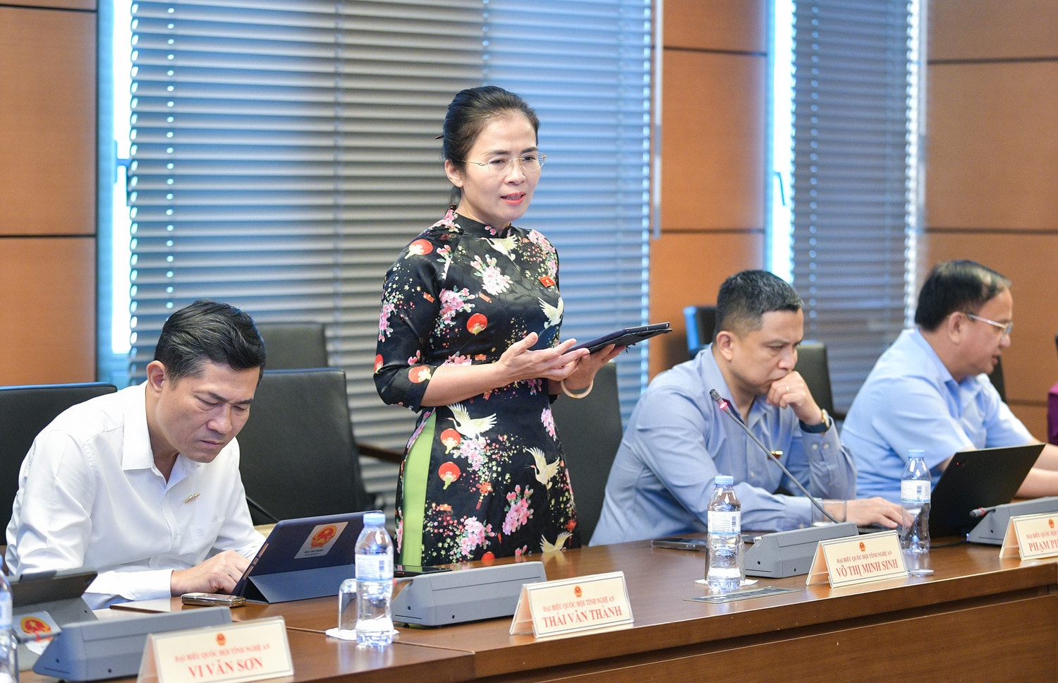 Bổ sung đầy đủ, chi tiết các hành vi cấm trong hoạt động địa chất và khoáng sản -0