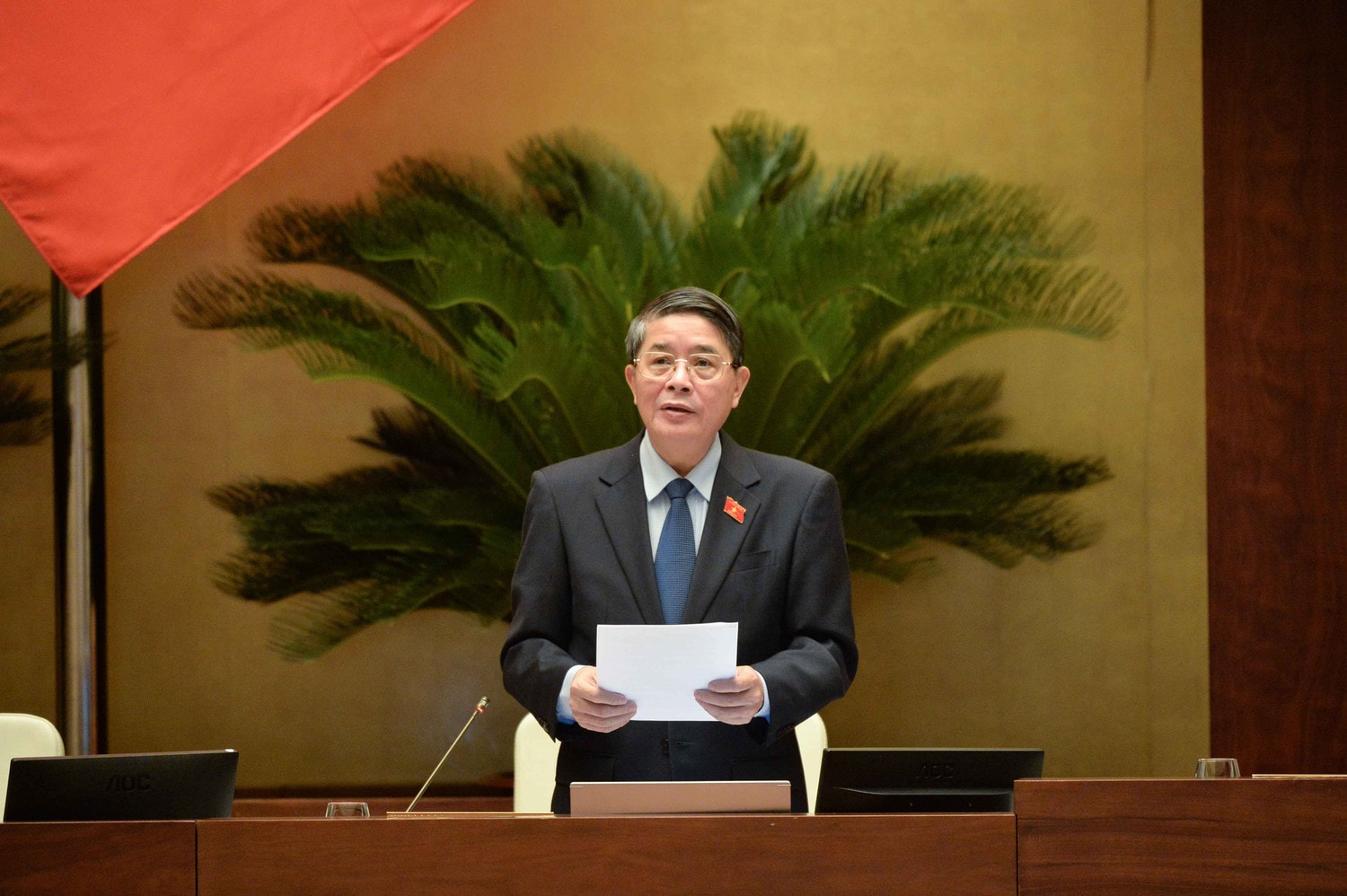 NA Vice Chairman Nguyen Duc Hai conduits the discussion. Photo: Ho Long NA to discuss Hanoi capital planning on June 20 -0