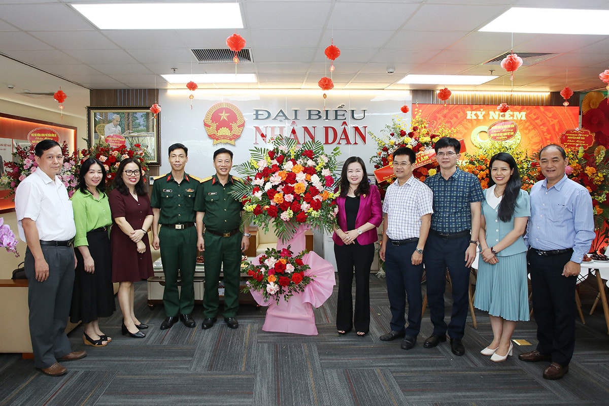 Lãnh đạo Đảng, Nhà nước và các bộ, ngành, địa phương chúc mừng Báo Đại biểu Nhân dân -0
