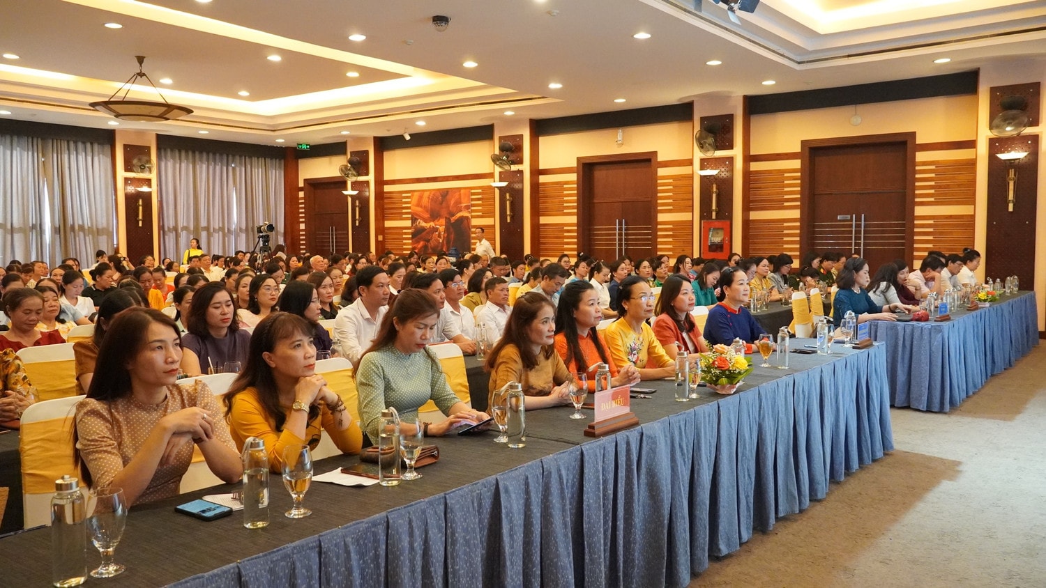 Phụ nữ Quảng Bình vun đắp giá trị gia đình thời đại 4.0 -0