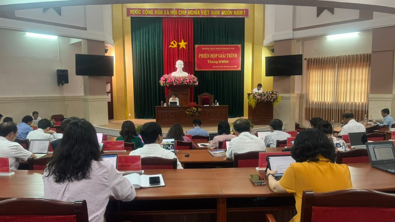 Giải trình những vấn đề cử tri quan tâm -0