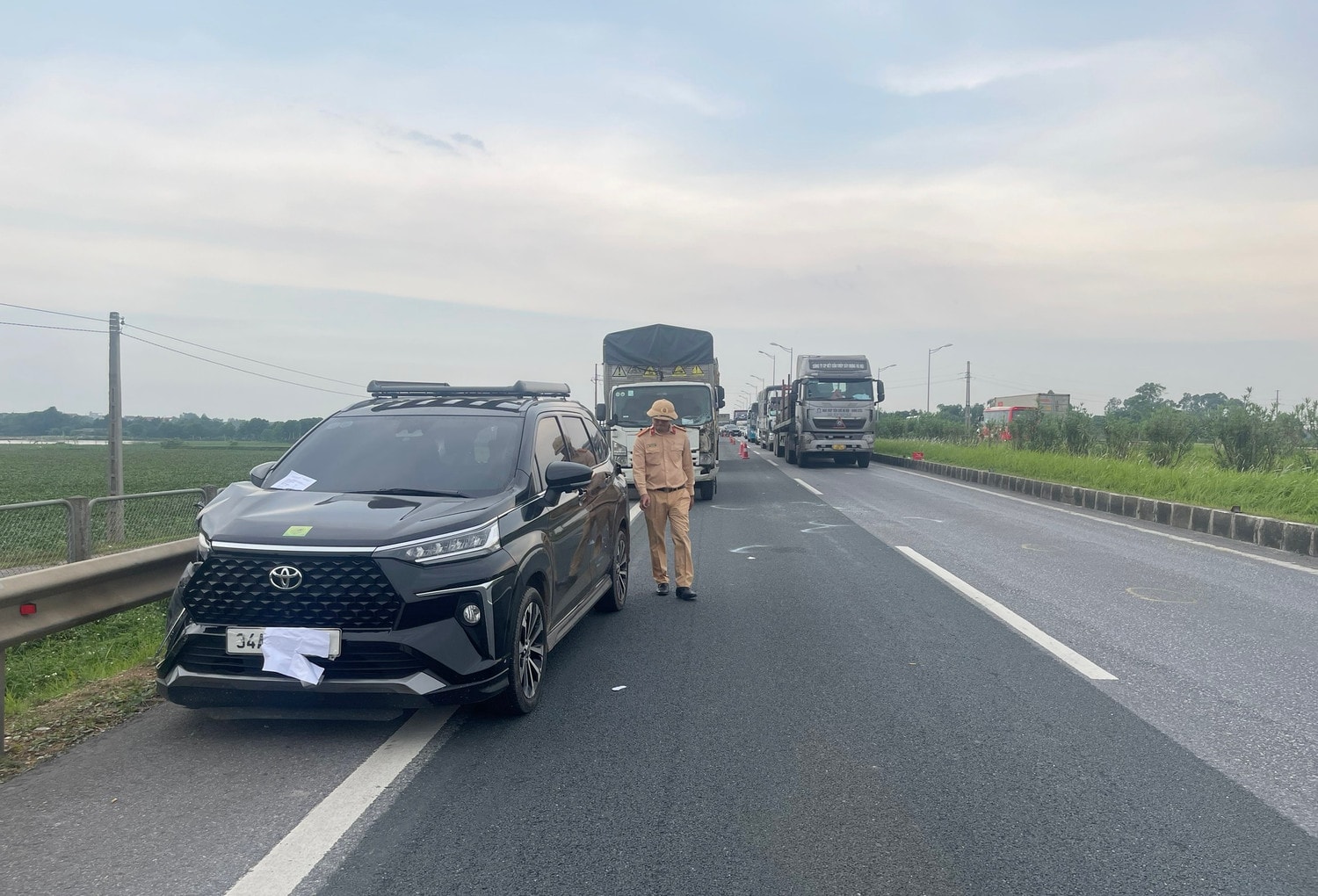 Tắc đường từ 9 giờ đến 16 giờ trên cao tốc Hà Nội - Thái Nguyên -0