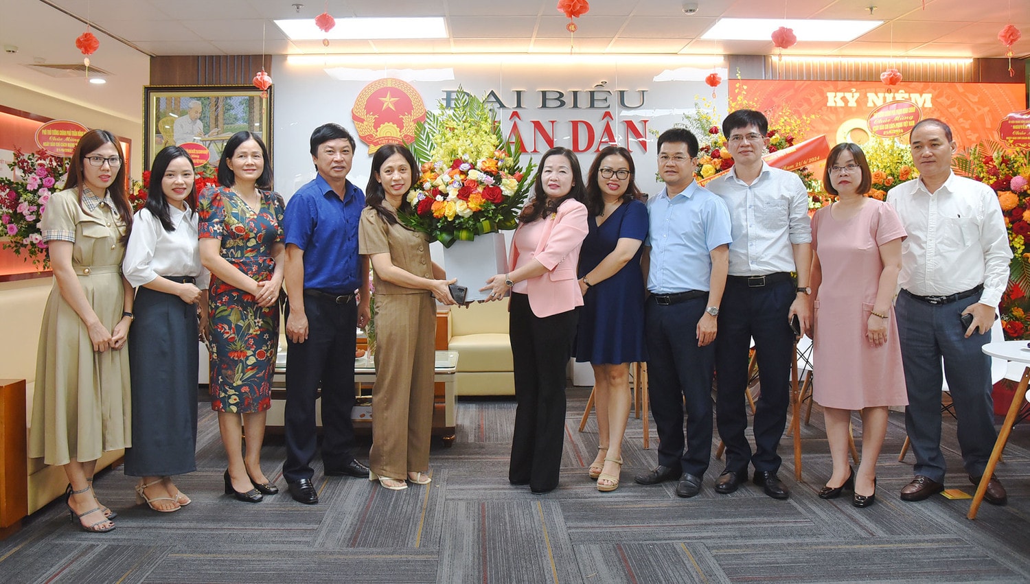 Lãnh đạo Quốc hội, các cơ quan của Quốc hội chúc mừng Báo Đại biểu Nhân dân -0