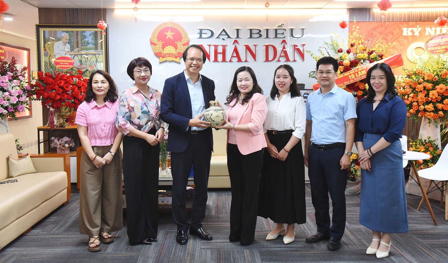 Lãnh đạo Quốc hội, các cơ quan của Quốc hội chúc mừng Báo Đại biểu Nhân dân -0