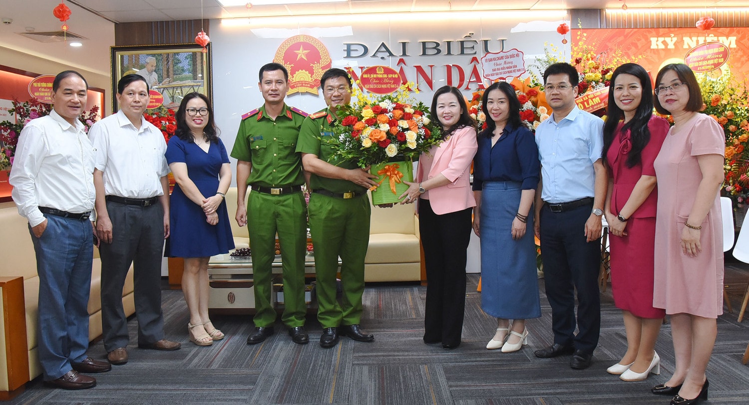 Lãnh đạo Quốc hội, các cơ quan của Quốc hội chúc mừng Báo Đại biểu Nhân dân -0