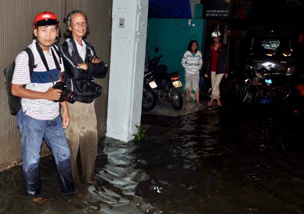 Vào nghề báo đầy nhiệt huyết và ngày trở về thảnh thơi của “bố Nghĩa”