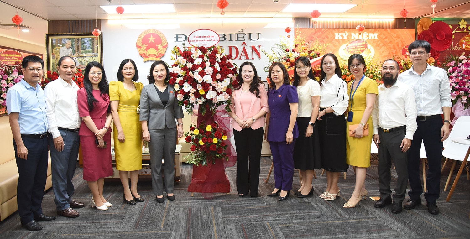 Lãnh đạo Quốc hội, các cơ quan của Quốc hội chúc mừng Báo Đại biểu Nhân dân -0