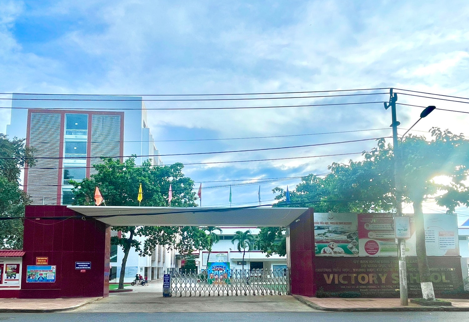 Một học sinh tại Đắk Lắk bị hủy kết quả trúng tuyển lớp 10 vì nộp chậm học phí 2 ngày -0