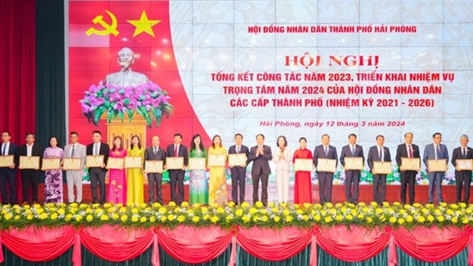 Hội nghị tổng kết công tác HĐND các cấp thành phố Hải Phòng năm 2023, triển khai nhiệm vụ trọng tâm năm 2024 - ẢNH T. LÂM