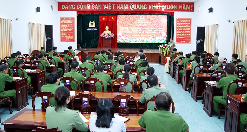 An Giang mở cao điểm trấn áp tội phạm ma tuý và tệ nạn xã hội