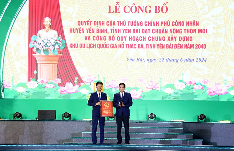 Lễ công bố Quyết định của Thủ tướng Chính phủ công nhận huyện Yên Bình đạt chuẩn nông thôn mới -0