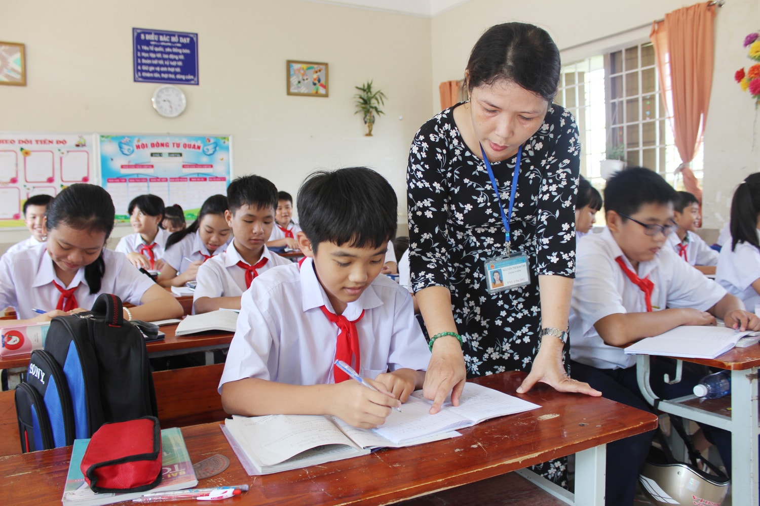 Đề xuất mỗi giáo viên không kiêm nhiệm quá 2 nhiệm vụ để đảm bảo tập trung cho giảng dạy -0
