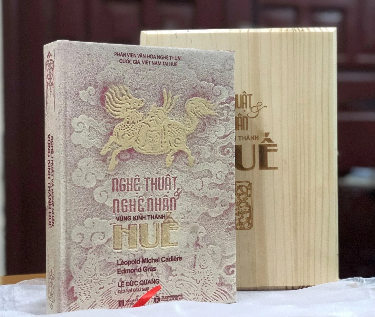 Nét độc đáo giữa thị trường sách -1