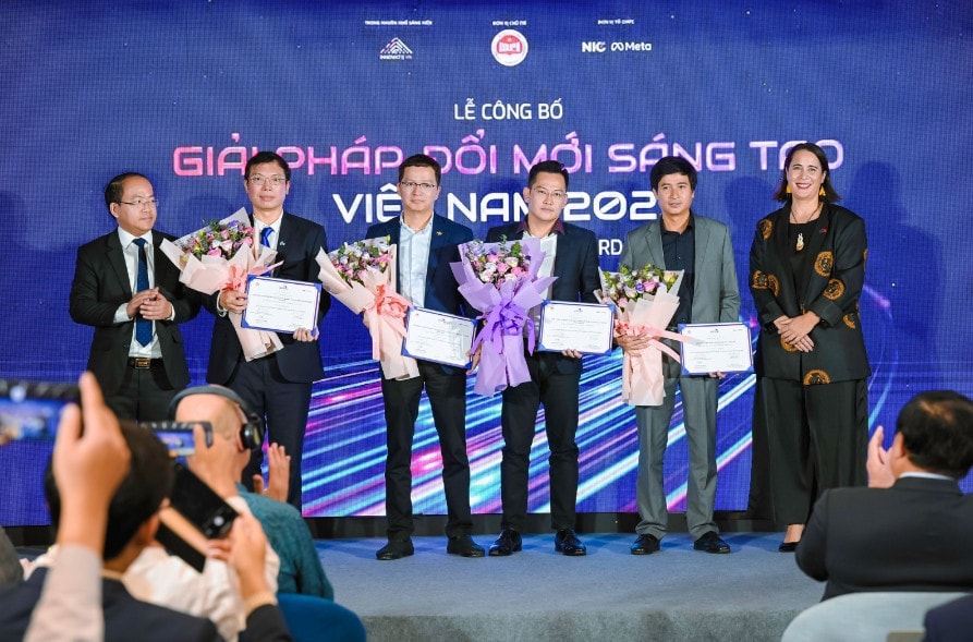 “Cha đẻ” bộ gõ Vietkey làm Trưởng khoa Trường Đại học CMC -0