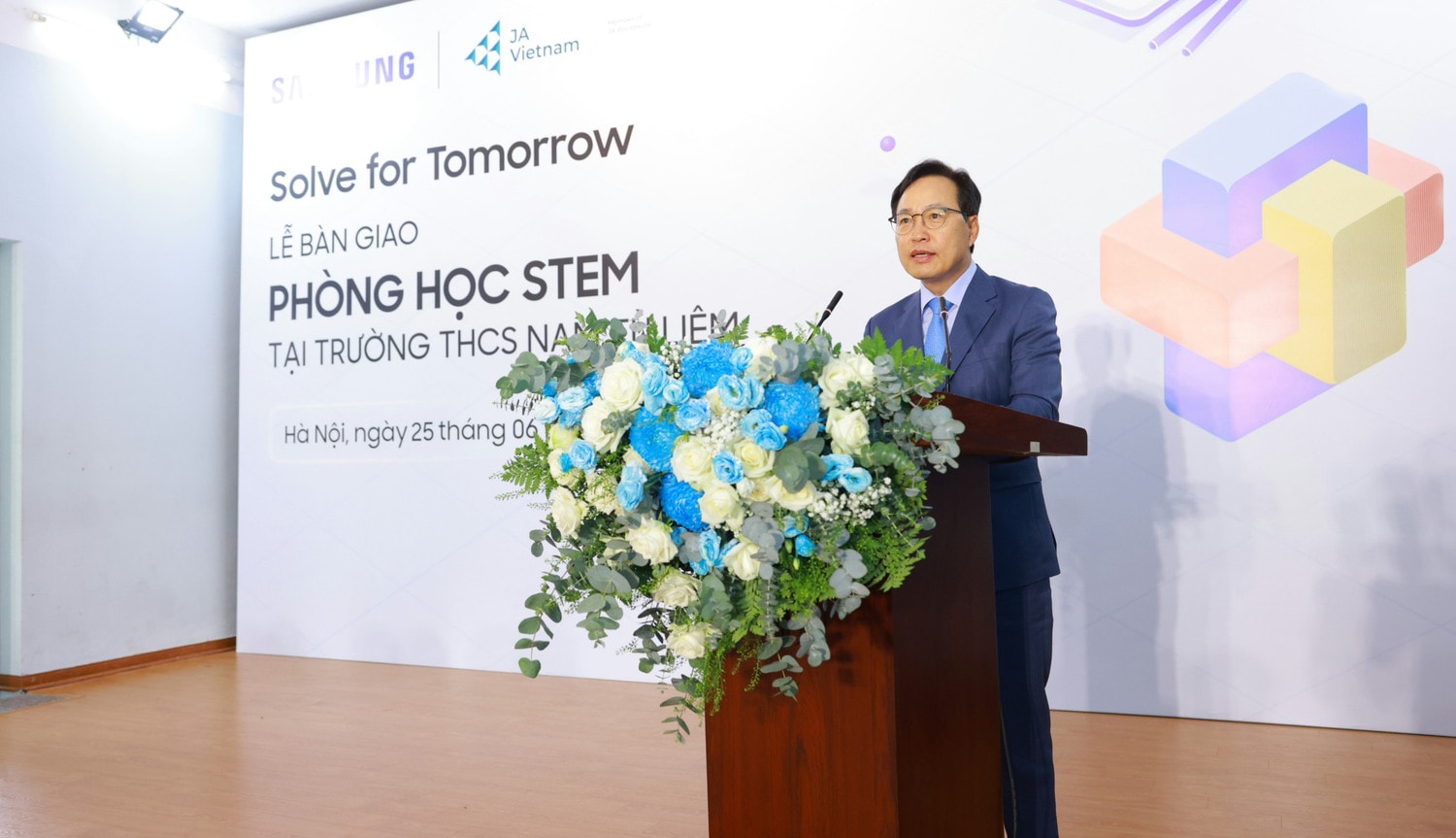 Samsung tặng phòng học Stem Lab 70.000 USD cho trường THCS Nam Từ Liêm, Hà Nội -0
