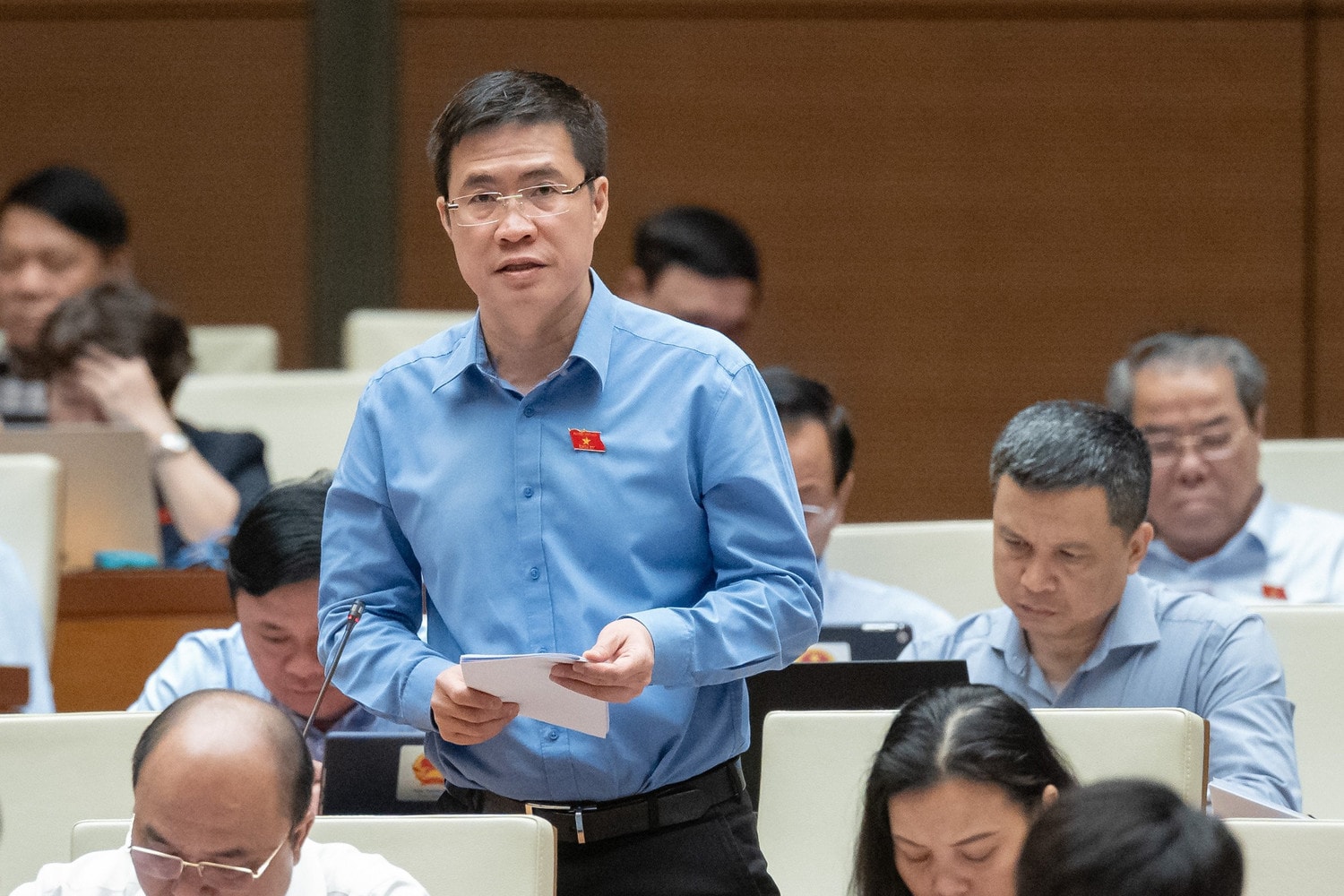 ĐBQH Hoàng Minh Hiếu (Nghệ An): Nghiên cứu, bổ sung quy định về chức danh trợ lý công chứng viên -0