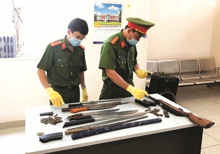 Khi nào “dao có tính sát thương cao bị coi là vũ khí? -0
