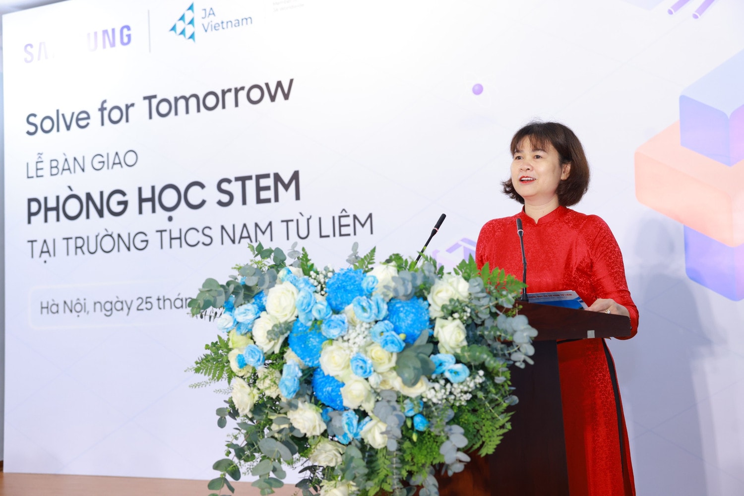 Samsung tặng phòng học Stem Lab 70.000 USD cho trường THCS Nam Từ Liêm, Hà Nội -0