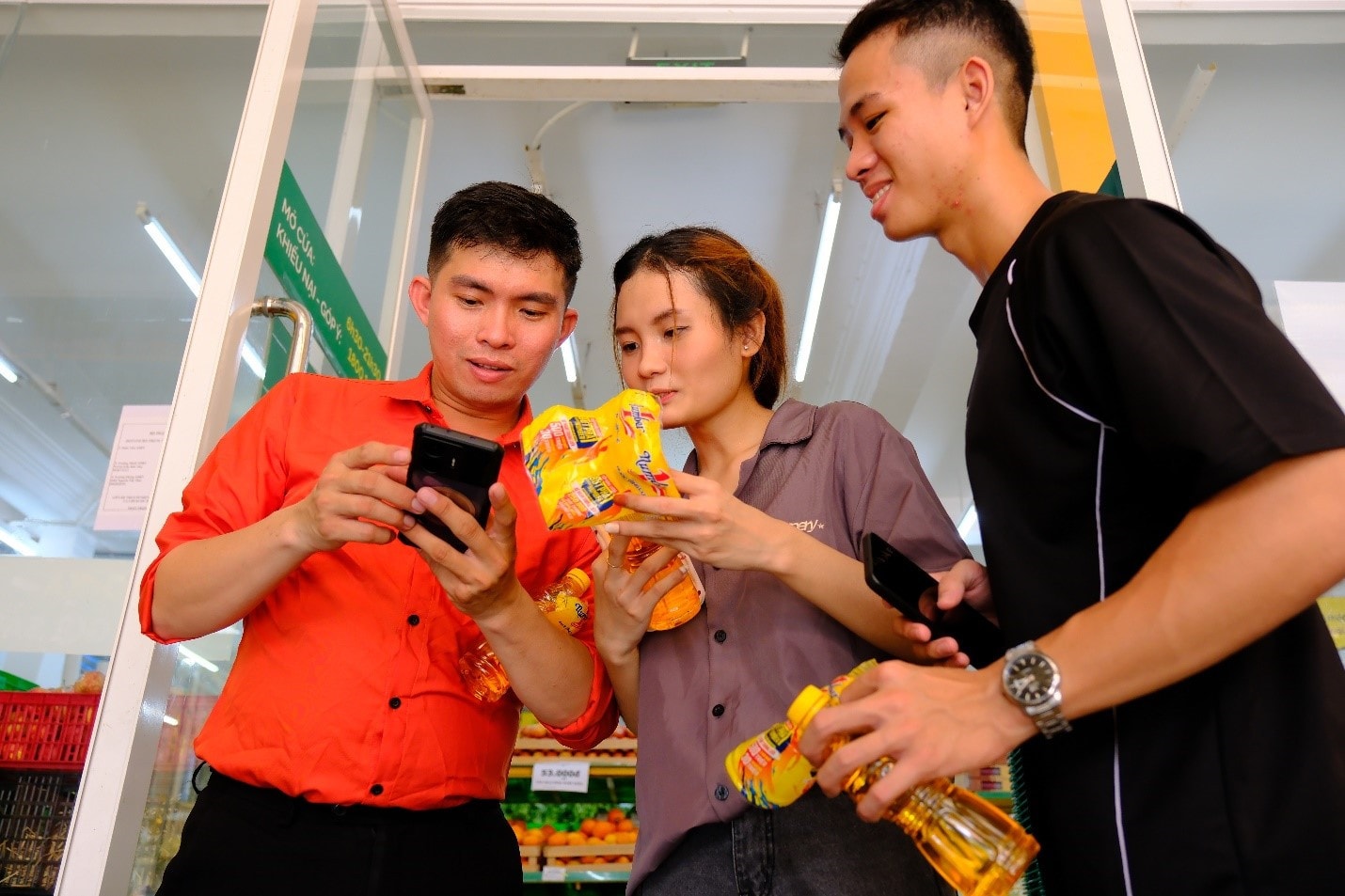 Hàng ngàn khách hàng trúng thưởng khi tham gia chương trình 