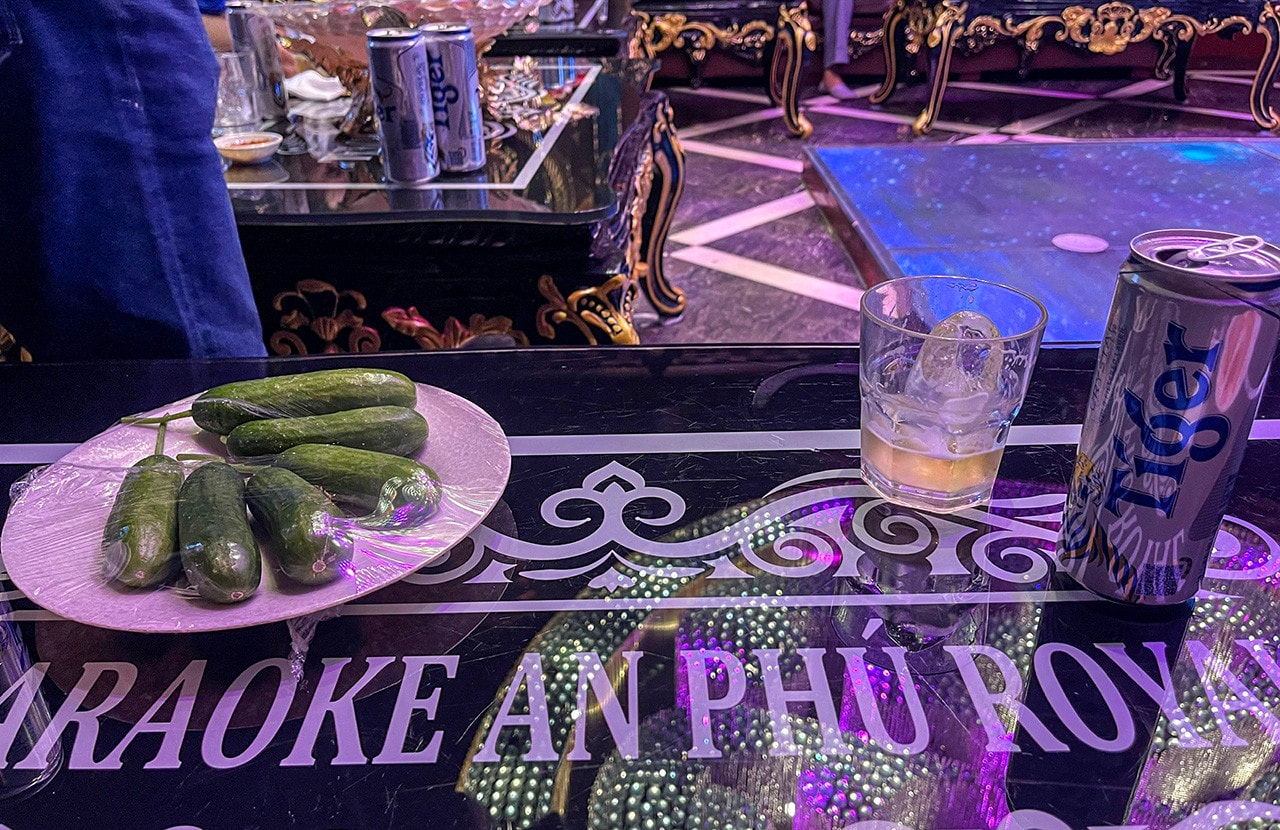 Bình Dương: Bị đình chỉ vì vi phạm PCCC, karaoke An Phú Royal vẫn lén lút hoạt động