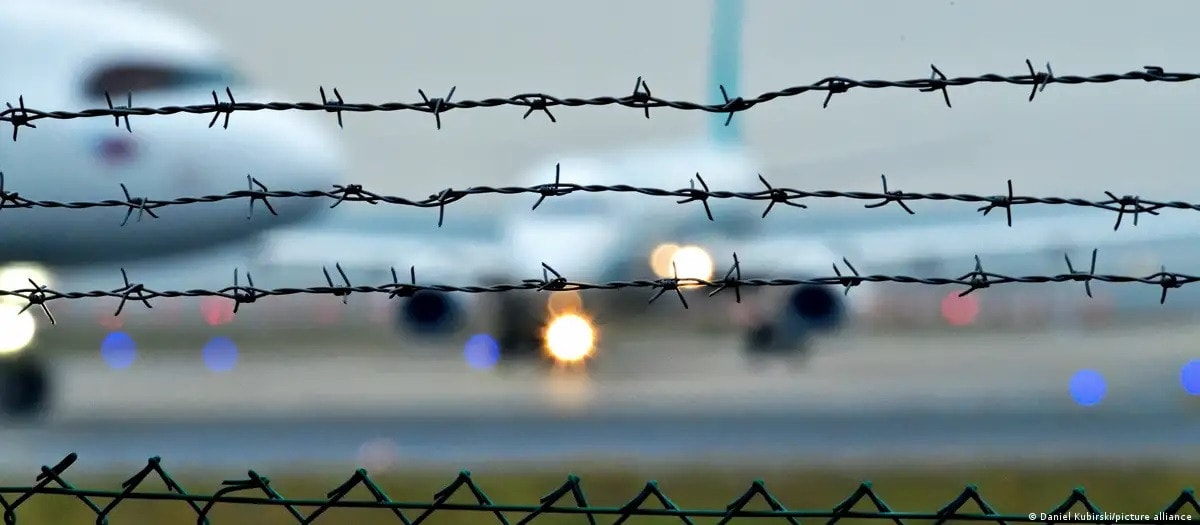 Critics have likened the measures to tactics employed by authoritarian regimes. Image: Daniel Kubirski/picture alliance Germany's new law backs deportations for terrorism praise -0