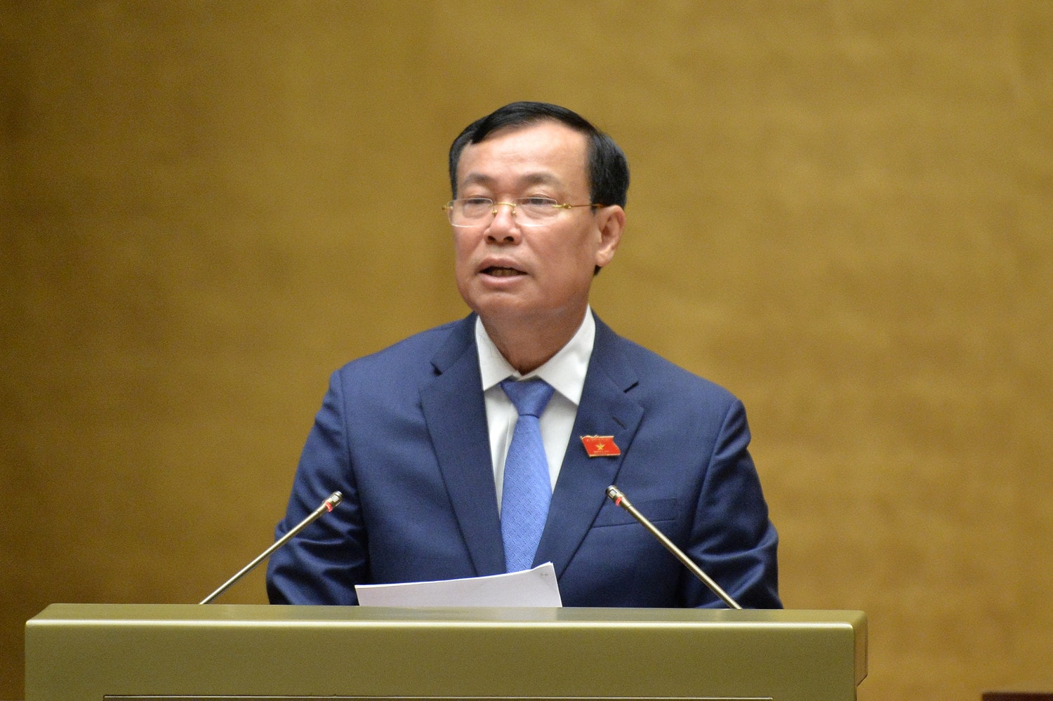 Quốc hội thông qua Luật Trật tự, an toàn giao thông đường bộ -0