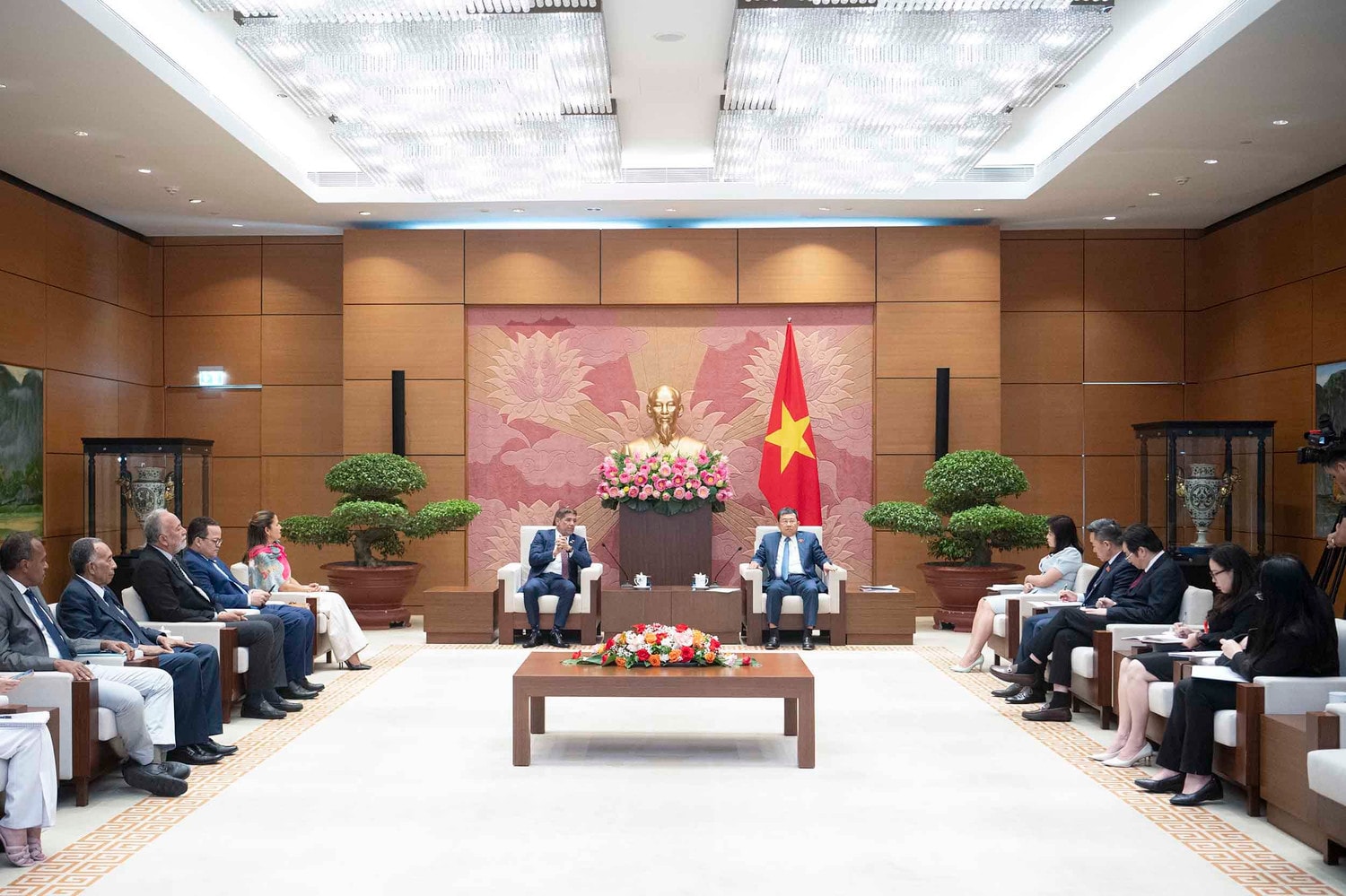Quang cảnh cuộc tiếp