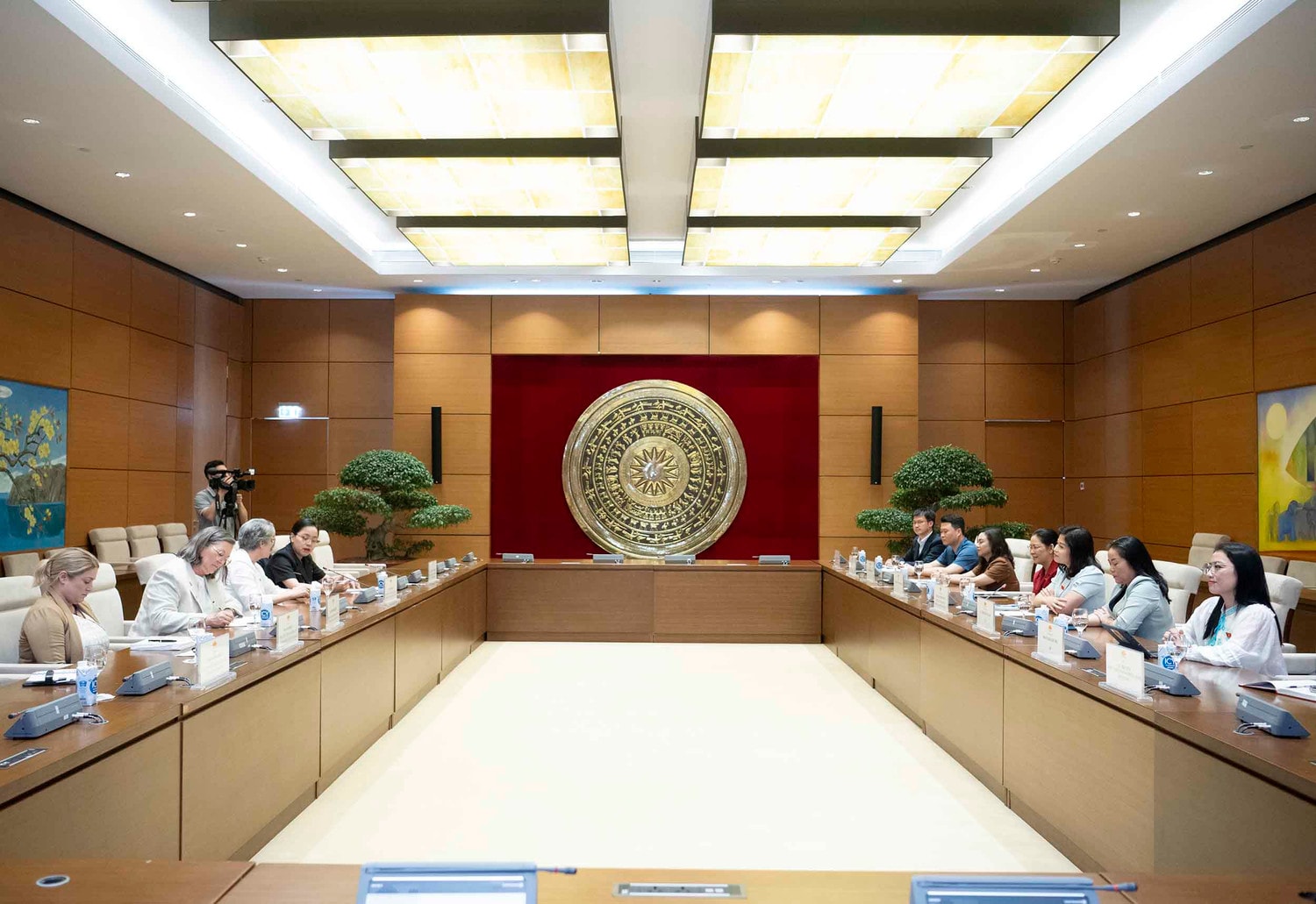 Toàn cảnh cuộc tiếp 