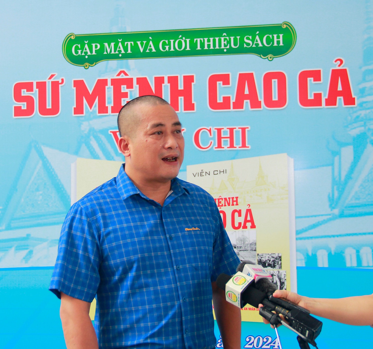 Nhà văn, nhà nghiên cứu Nguyễn Xuân Tuấn chia sẻ tại sự kiện Buổi gặp mặt và giới thiệu cuốn sách
