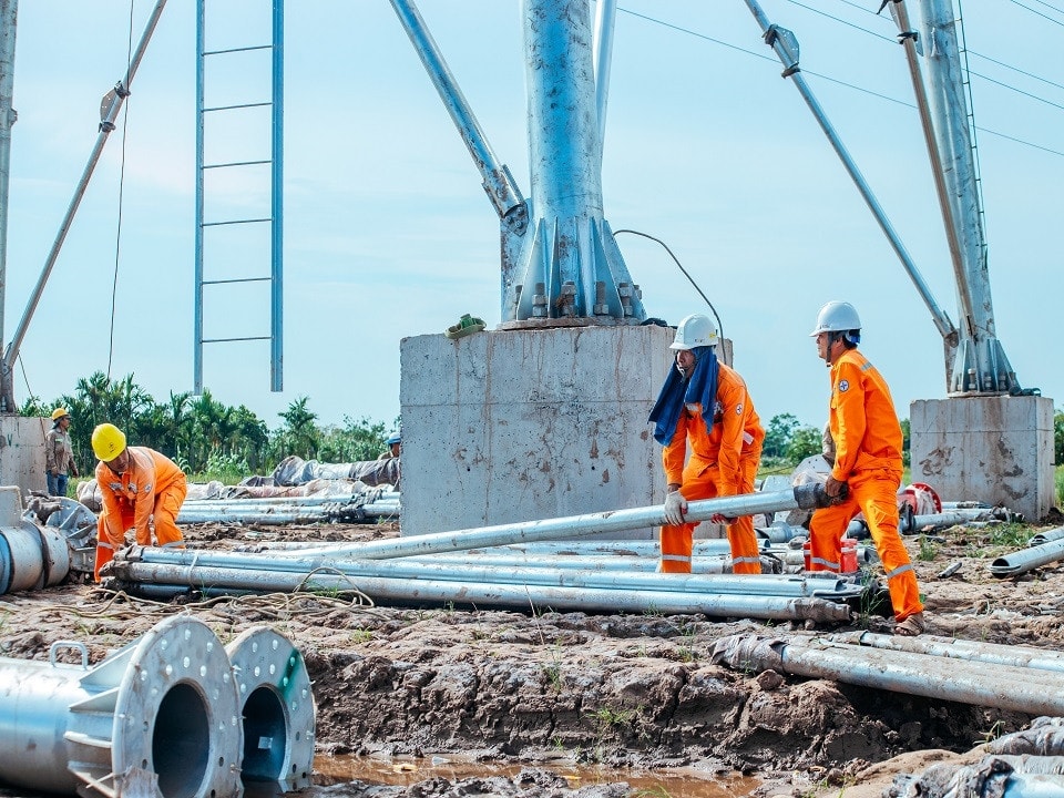 Công ty Điện lực Nam Định đẩy nhanh tiến độ dự án đường dây 500kV mạch 3 -0