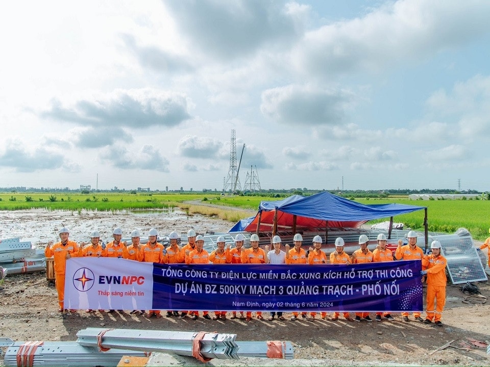 Công ty Điện lực Nam Định đẩy nhanh tiến độ dự án đường dây 500kV mạch 3 -0