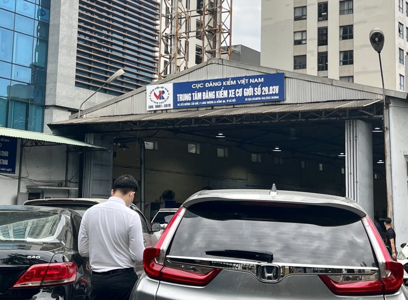 Bộ Giao thông Vận tải kiến nghị ban hành nghị định sửa đổi để hạn chế ùn tắc đăng kiểm -0